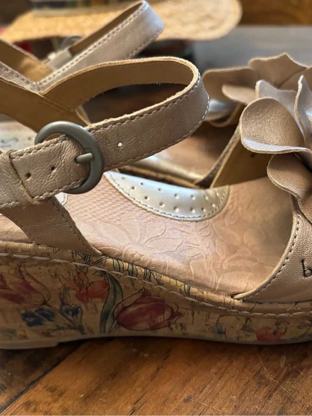 b.o.c. Taupe Floral-Print Wedge Sandals with Flower Accent 9- 30% off SALE